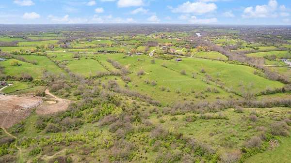 20.4 Acres of Agricultural & Residential Land for Sale in Richmond, Kentucky