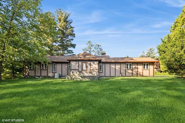 2.27 Acres of Land with Home for Lease in Darien, Illinois