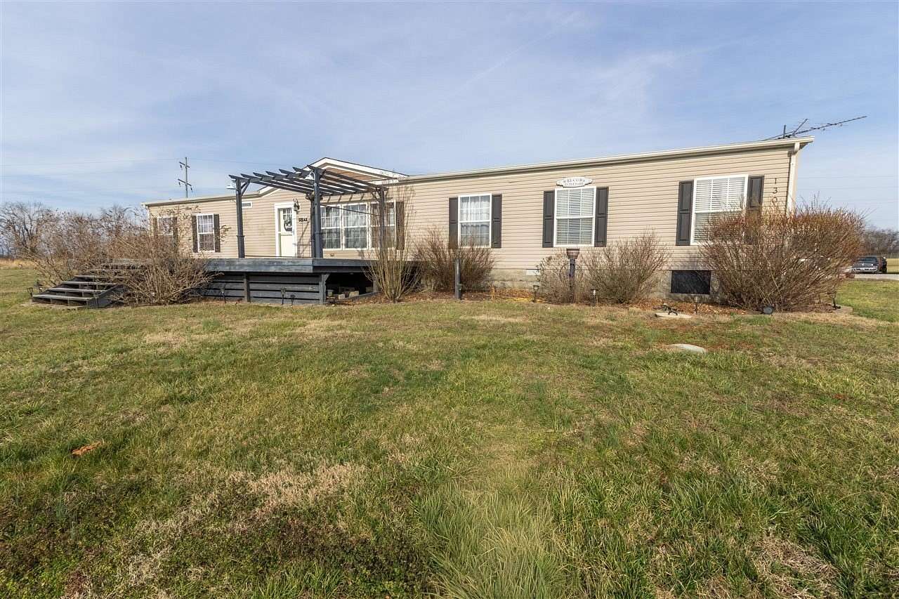 7 Acres of Land with Home for Sale in Franklin, Kentucky