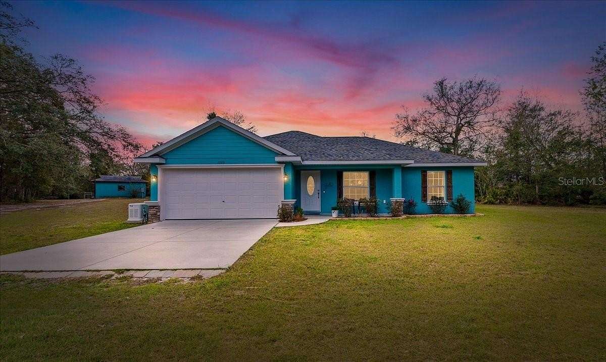 2.5 Acres of Land with Home for Sale in Lecanto, Florida