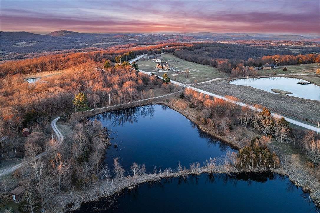 24 Acres of Recreational Land with Home for Sale in Fayetteville, Arkansas