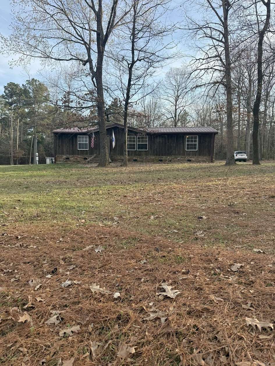 4 Acres of Land with Home for Sale in Waldo, Arkansas