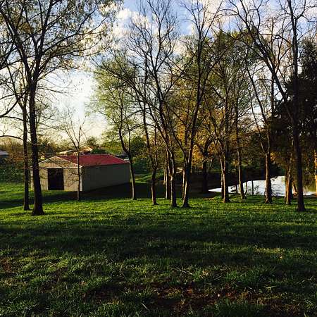 32 Acres of Agricultural Land for Auction in Springfield, Tennessee