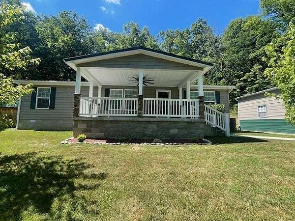 16 Acres of Land with Home for Sale in Mount Vernon, Kentucky