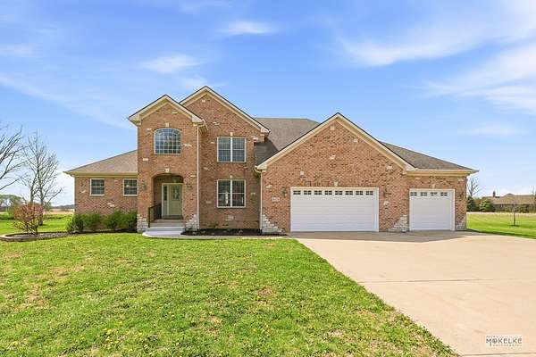 1.5 Acres of Land with Home for Sale in Newark, Illinois