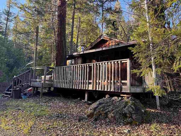 10 Acres of Land with Home for Sale in Seiad Valley, California