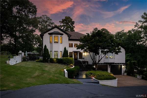 4 Acres of Land with Home for Sale in Tuscaloosa, Alabama