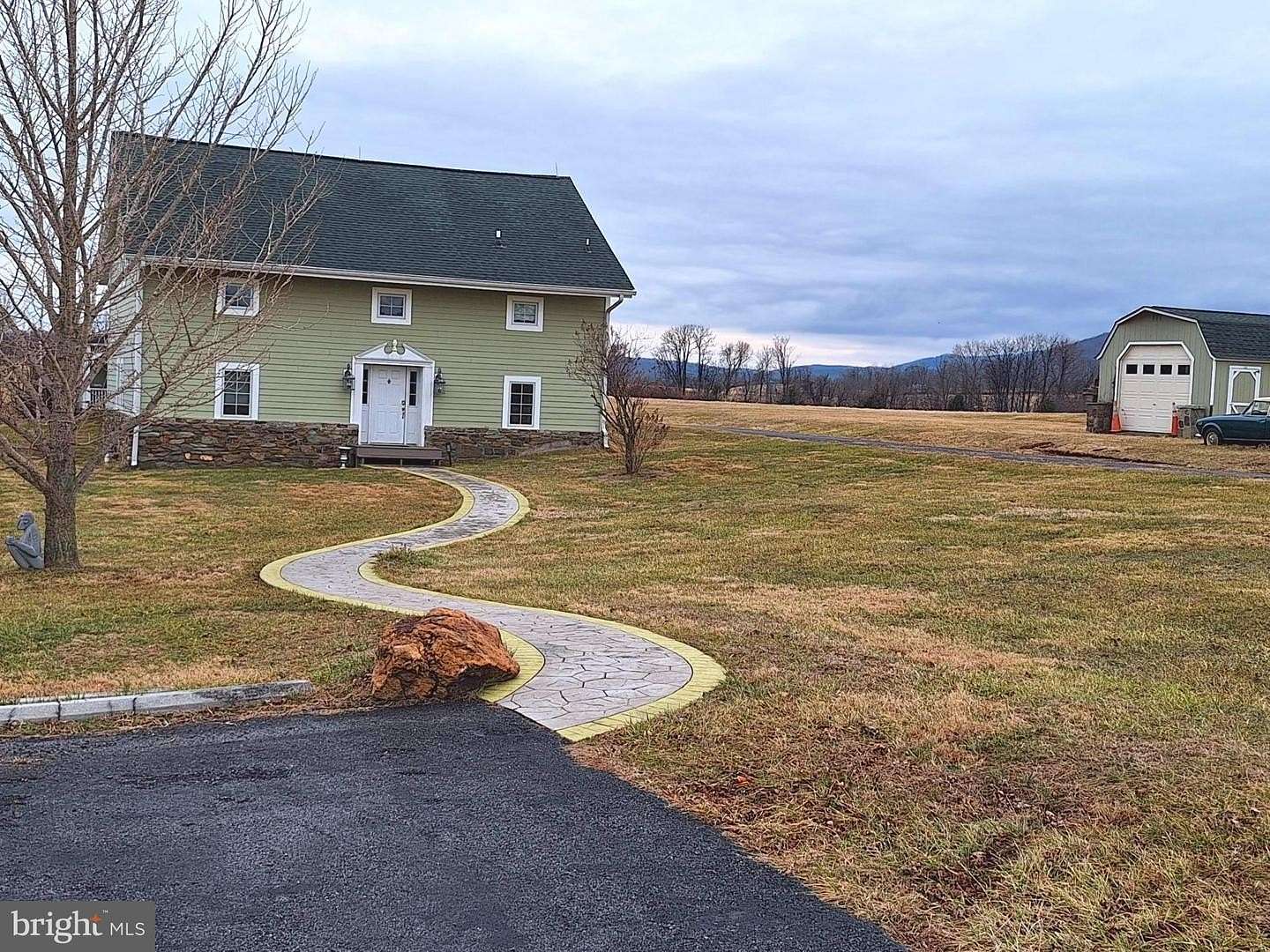 50 Acres of Land with Home for Lease in Delaplane, Virginia