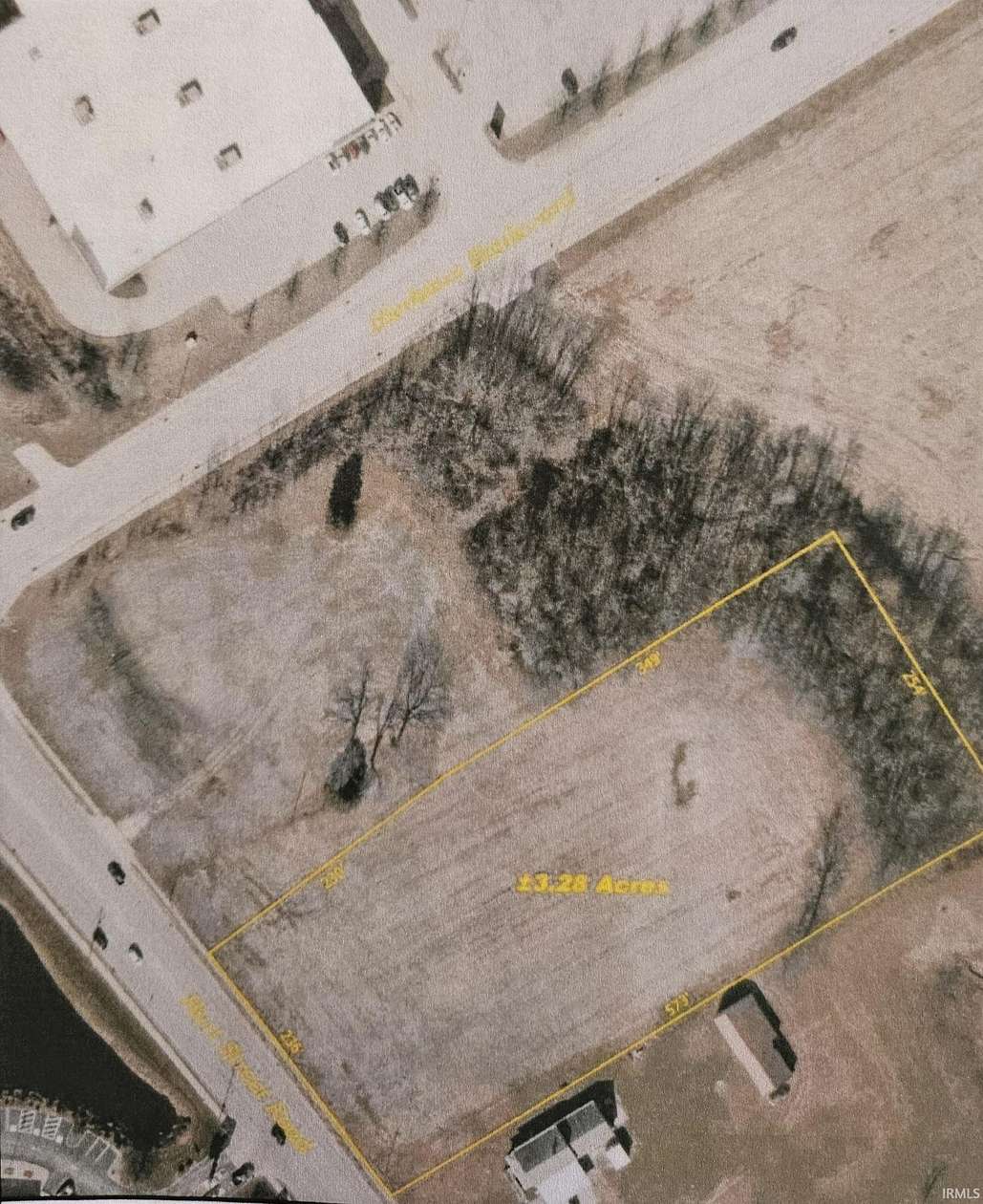 3.28 Acres of Commercial Land for Sale in Vincennes, Indiana