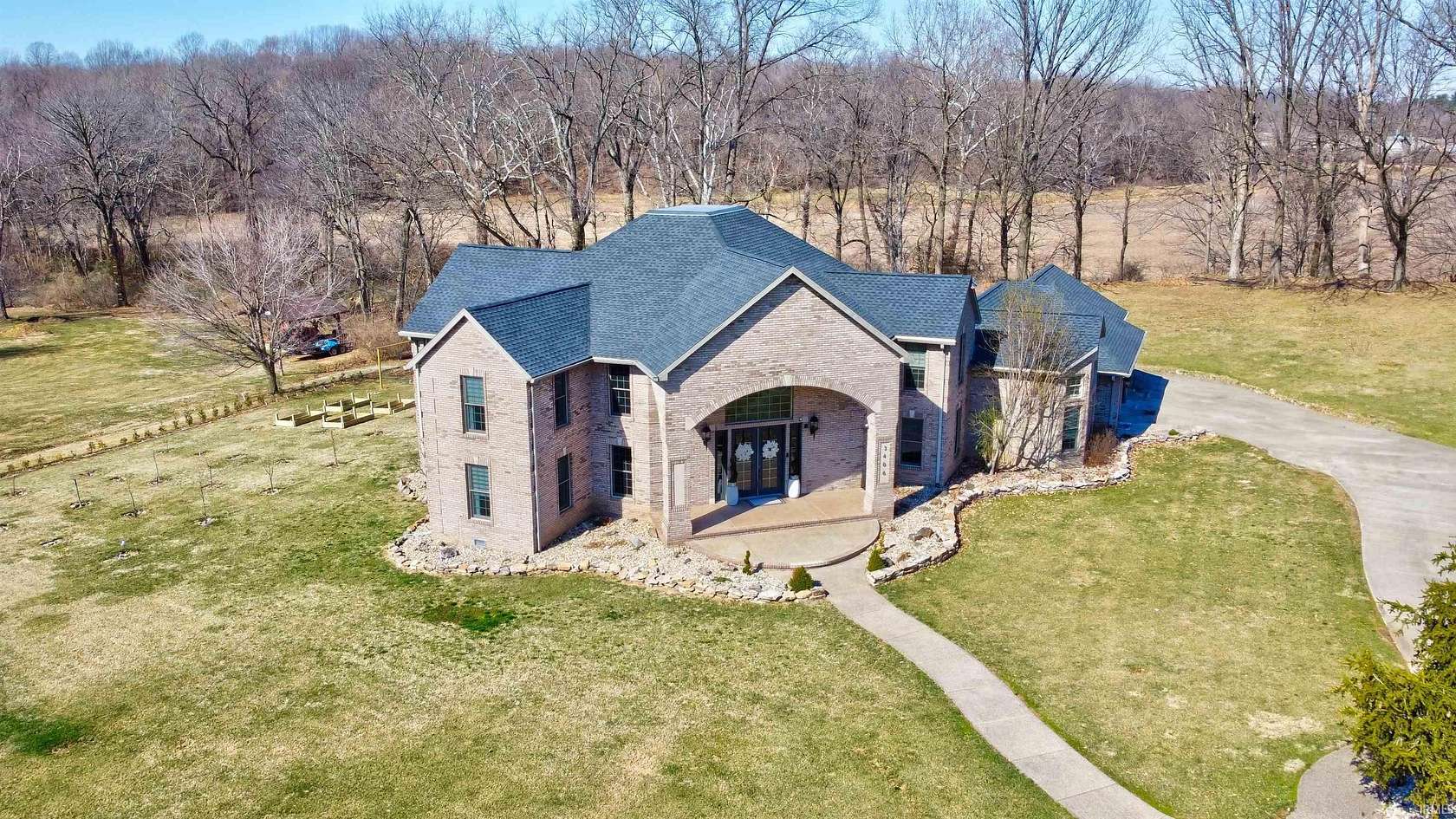 1.82 Acres of Land with Home for Sale in Vincennes, Indiana