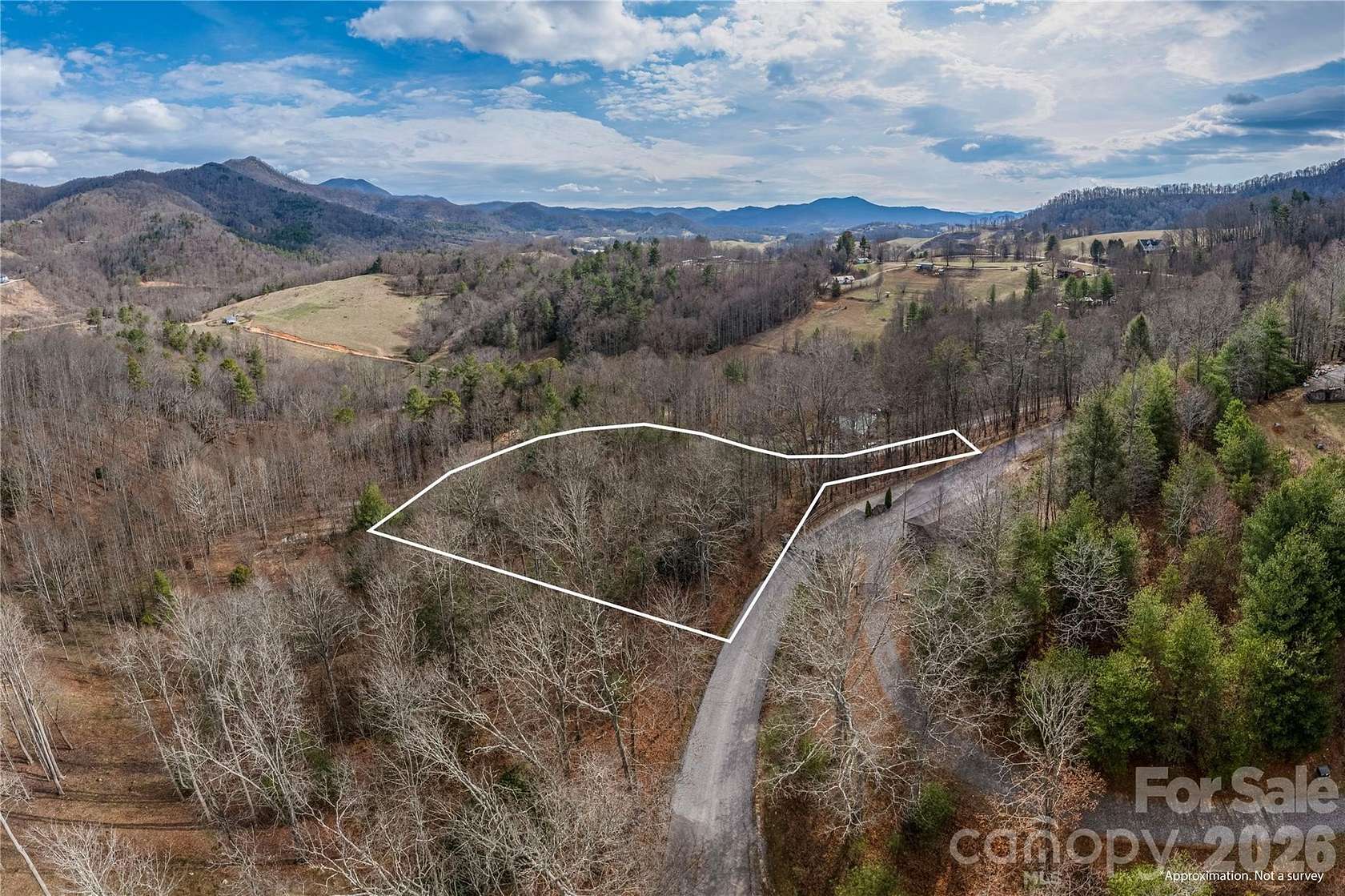 1 Acre of Residential Land for Sale in Waynesville, North Carolina