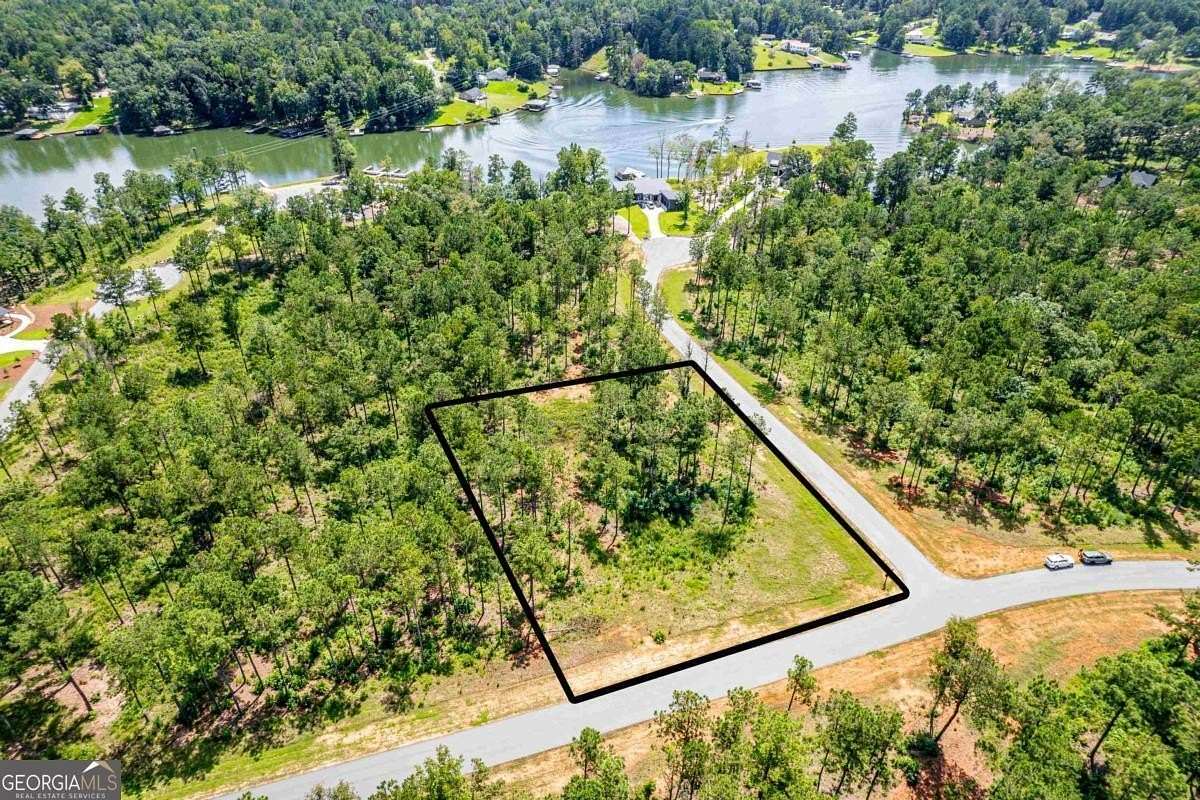 1 Acre of Residential Land for Sale in Milledgeville, Georgia