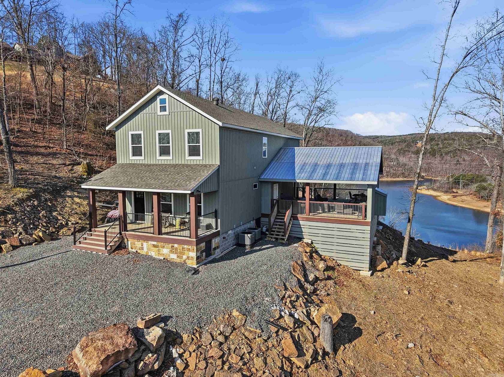 7 Acres of Land with Home for Sale in Edgemont, Arkansas