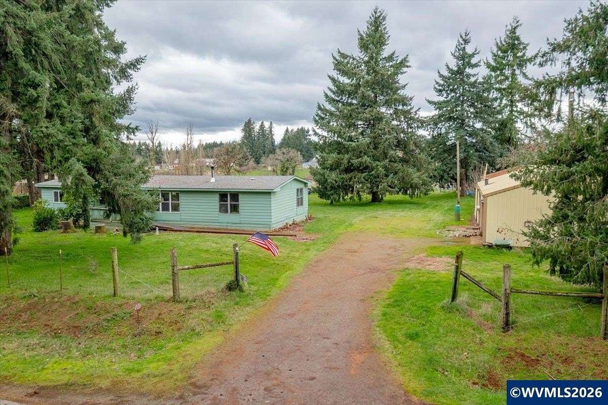 2.7 Acres of Land with Home for Sale in Aumsville, Oregon