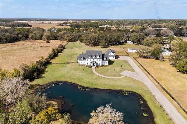 4.87 Acres of Land with Home for Sale in St. Cloud, Florida