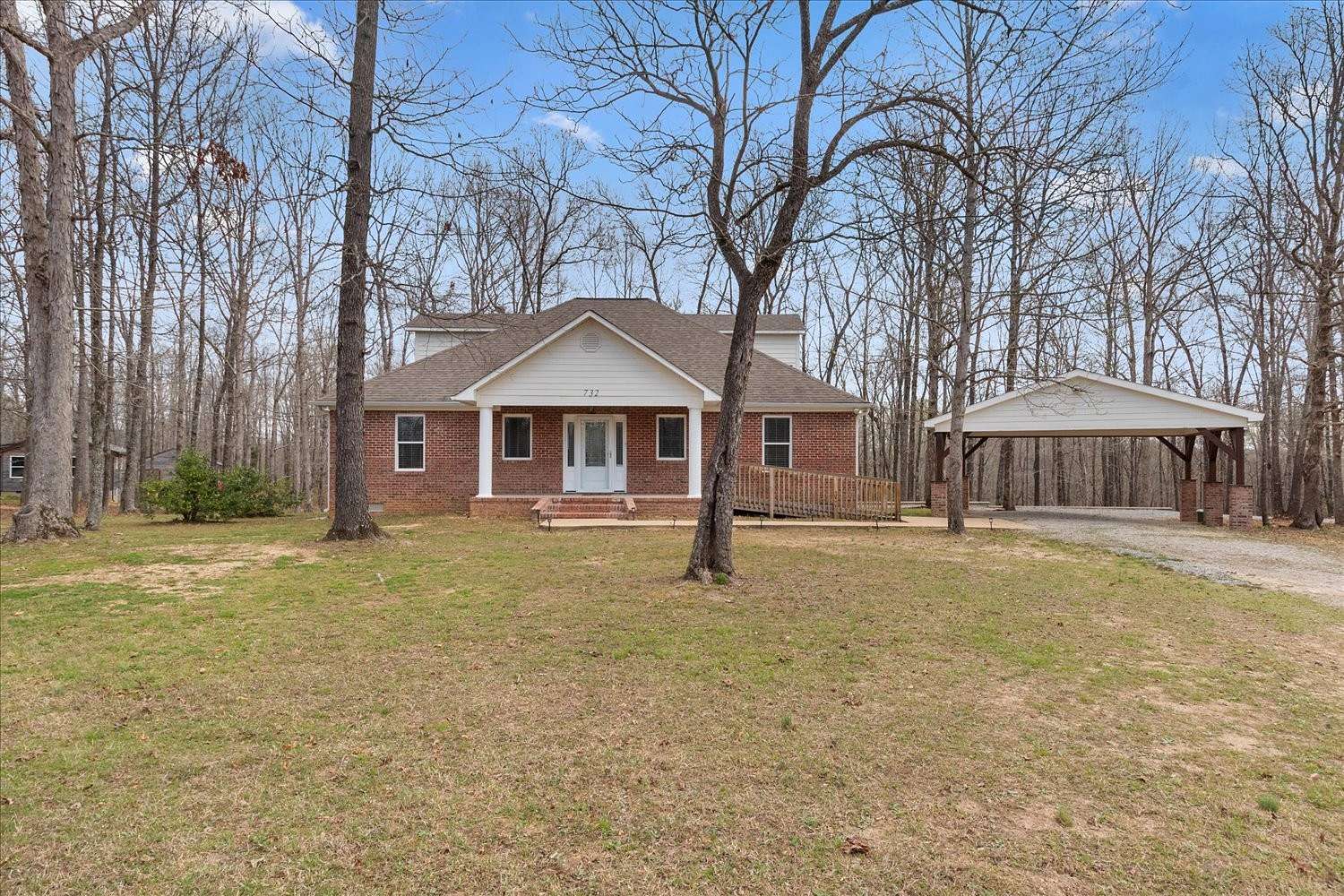 2.9 Acres of Land with Home for Sale in Hampshire, Tennessee