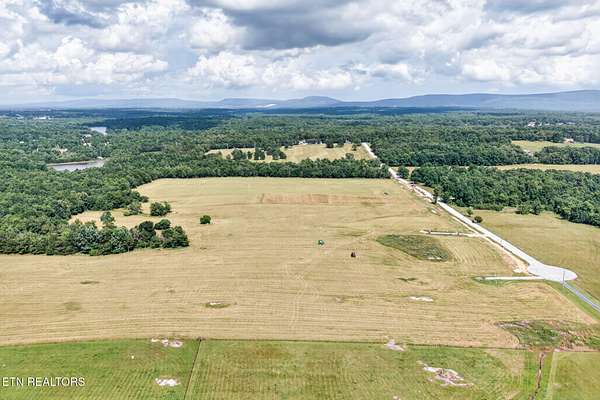 8.9 Acres of Residential Land for Sale in Crossville, Tennessee