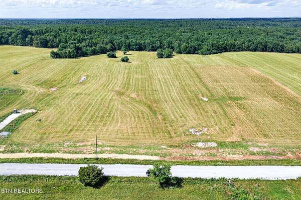 9.1 Acres of Residential Land for Sale in Crossville, Tennessee