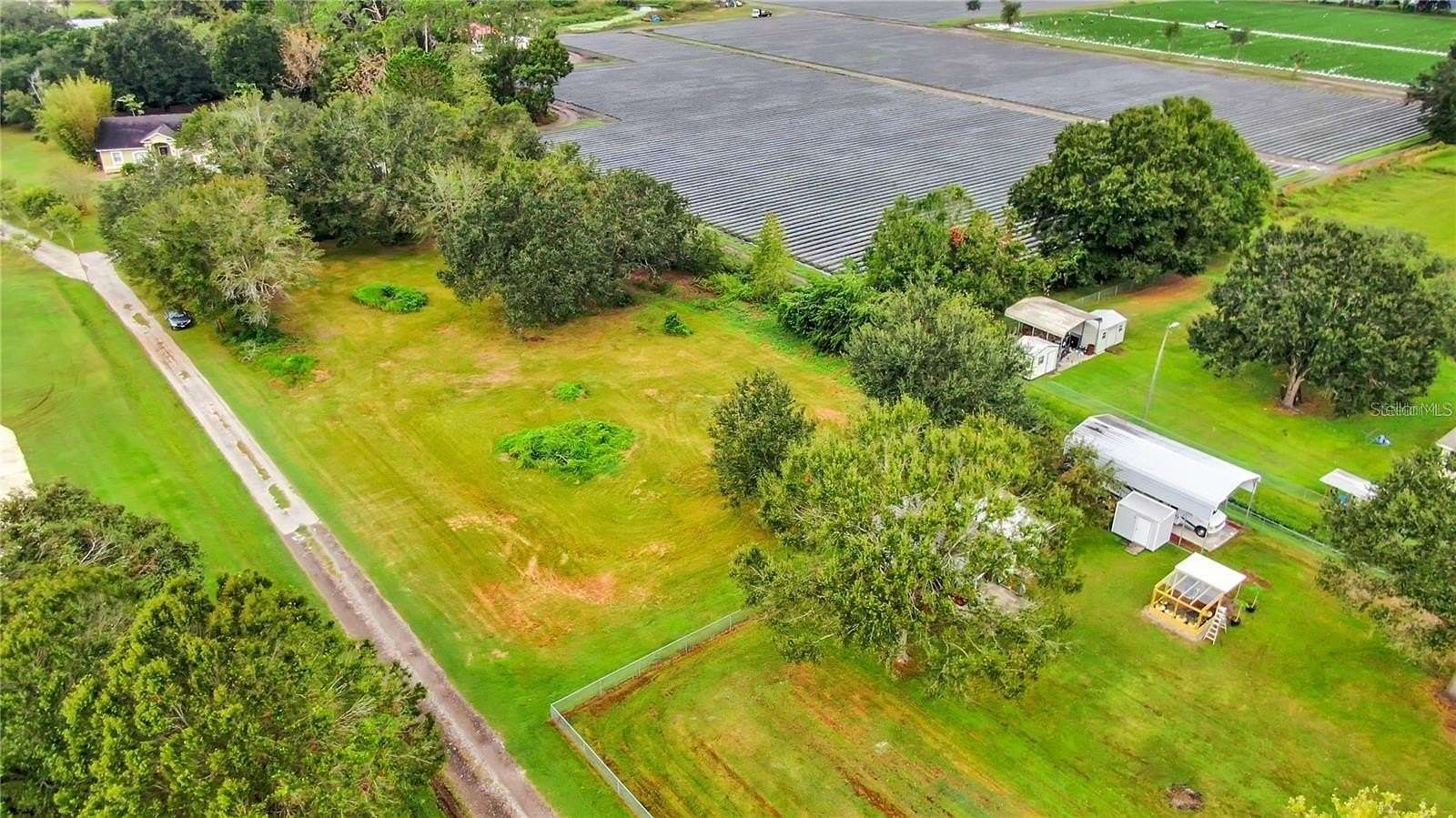 1 Acre of Residential Land for Sale in Dover, Florida