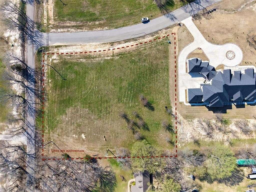1.5 Acres of Residential Land for Sale in Lone Oak, Texas