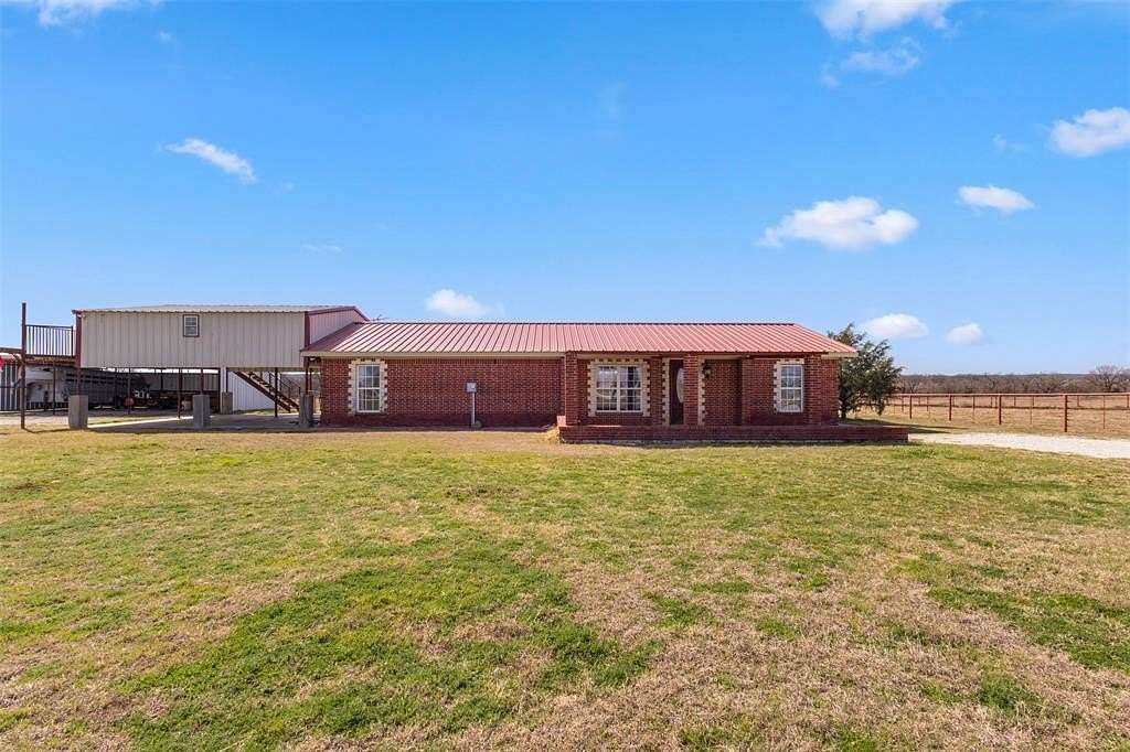 10.2 Acres of Land with Home for Sale in Paradise, Texas