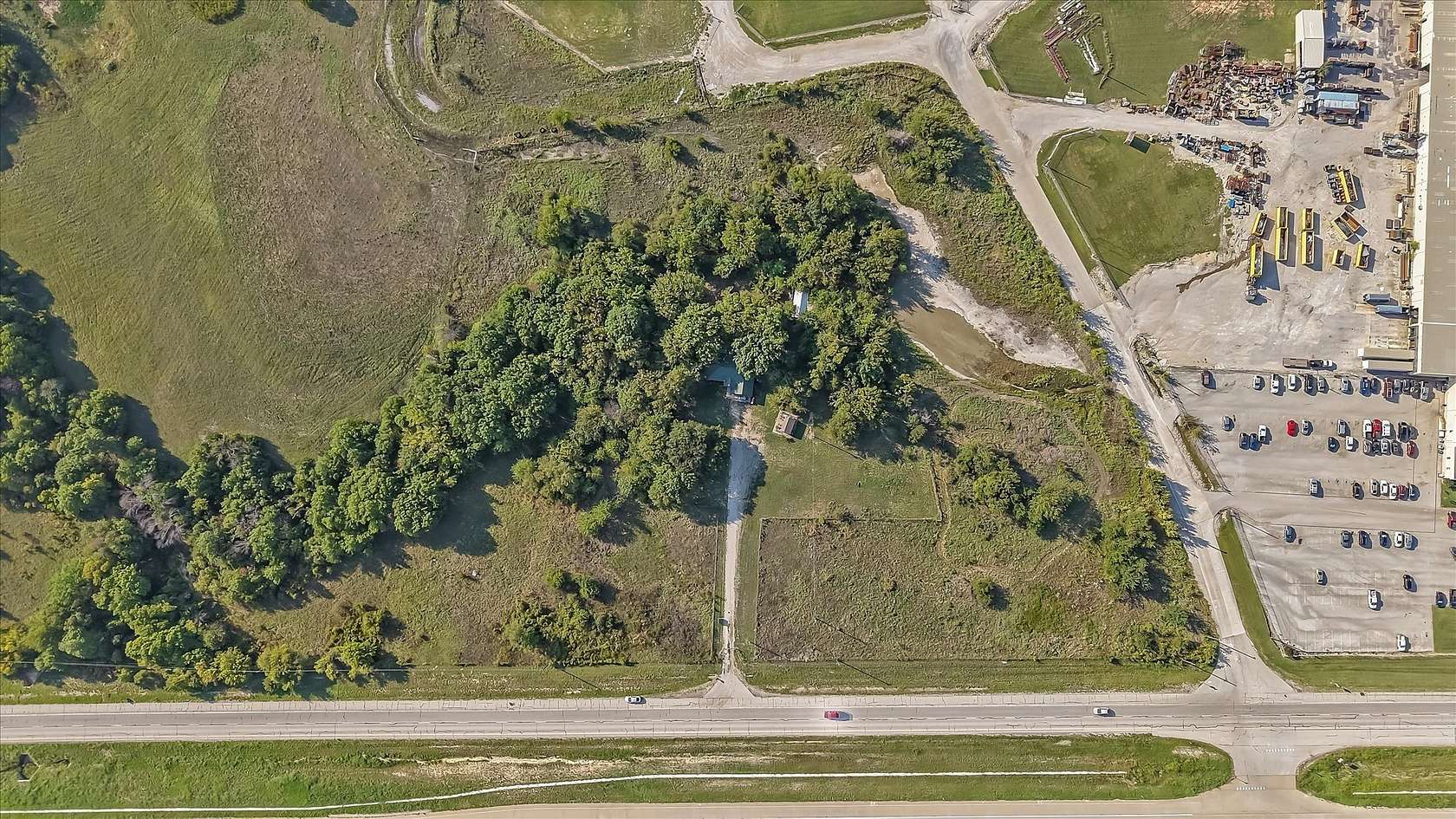 9.17 Acres of Mixed-Use Land for Sale in Decatur, Texas