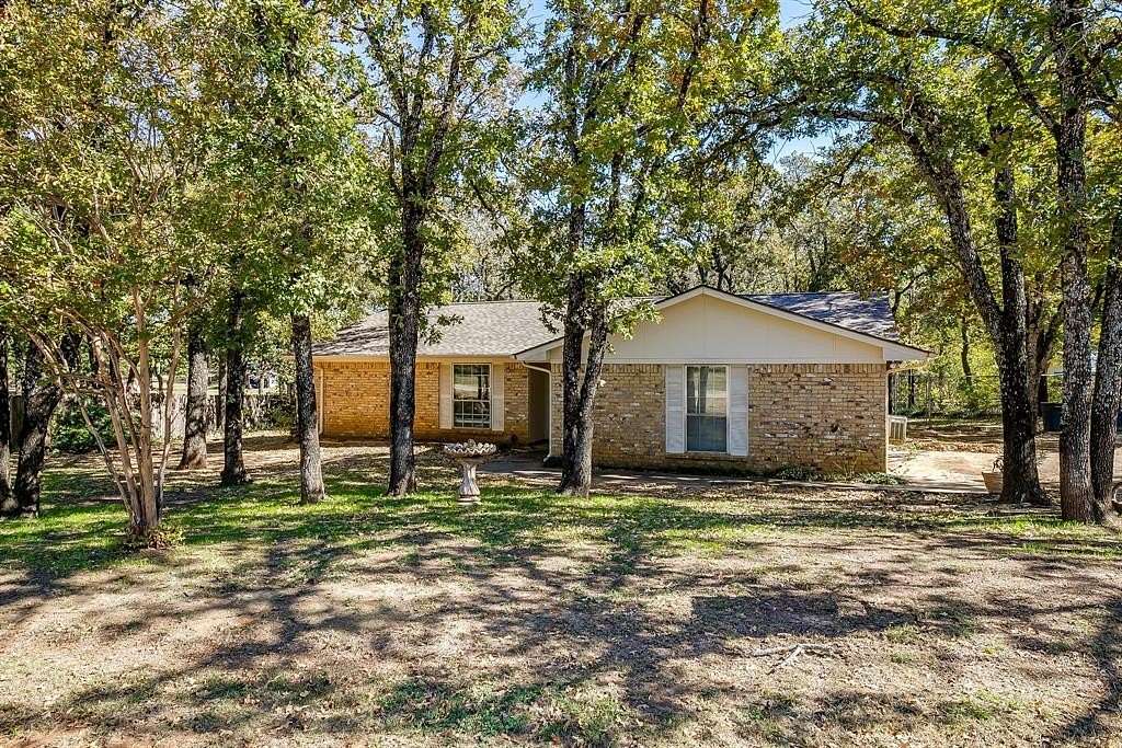 2.73 Acres of Land with Home for Sale in Alvarado, Texas