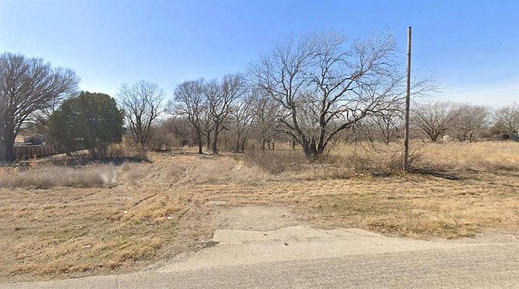 4 Acres of Land for Sale in Bowie, Texas