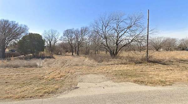 4 Acres of Land for Sale in Bowie, Texas