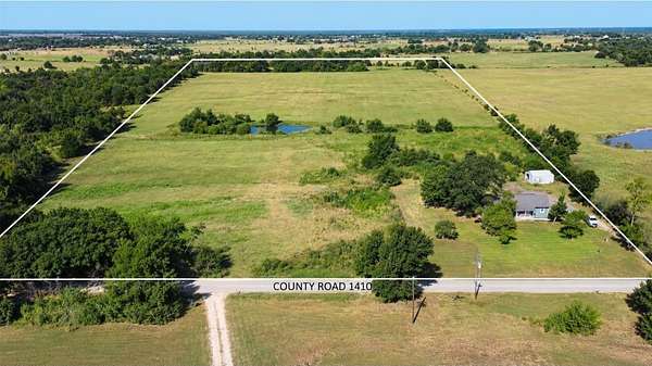 31.1 Acres of Improved Land for Sale in Bonham, Texas