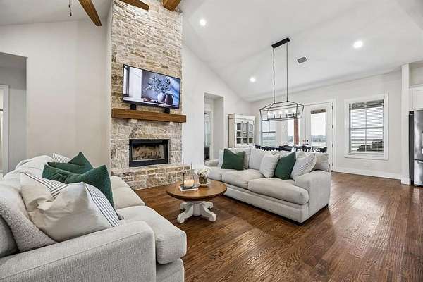 2 Acres of Land with Home for Sale in Nevada, Texas