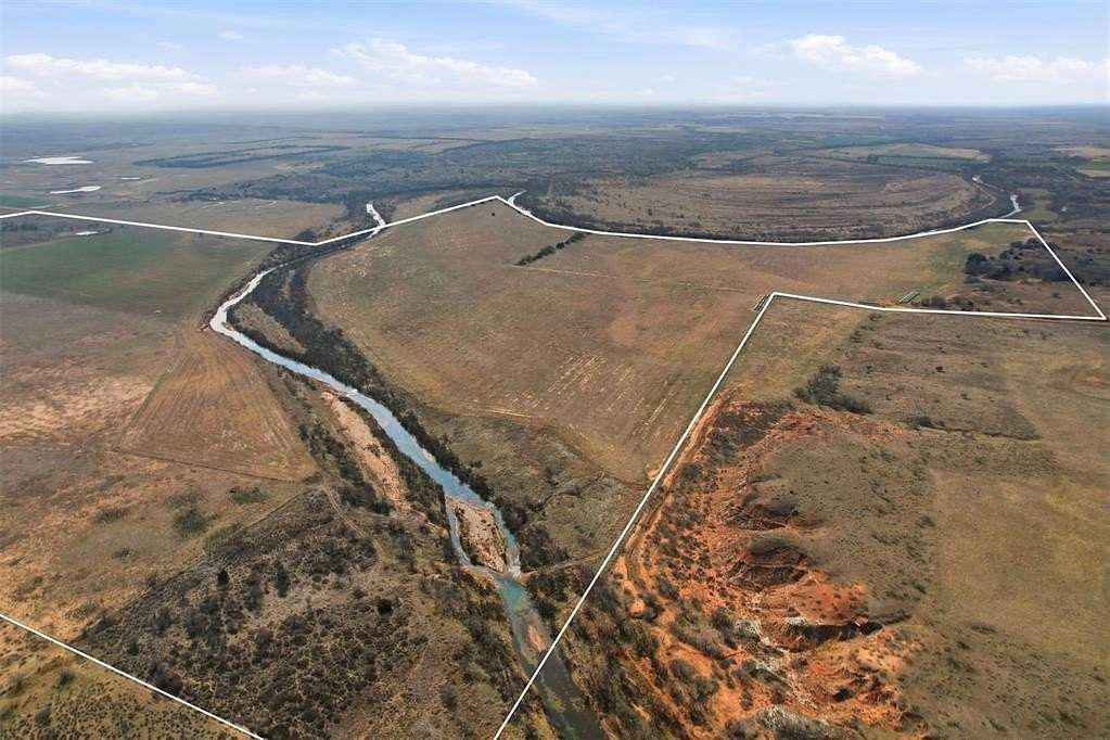 460 Acres of Land with Home for Sale in Mangum, Oklahoma