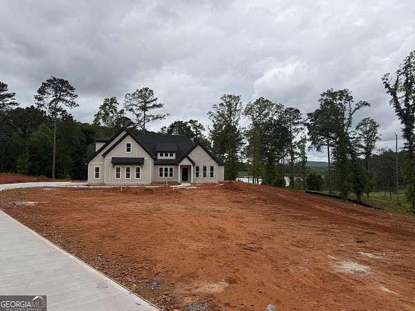 4 Acres of Land with Home for Sale in Thomaston, Georgia