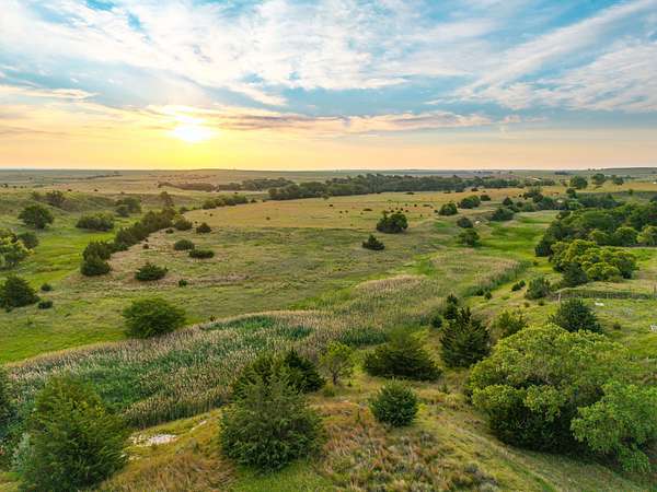 519 Acres of Land for Sale in Damar, Kansas