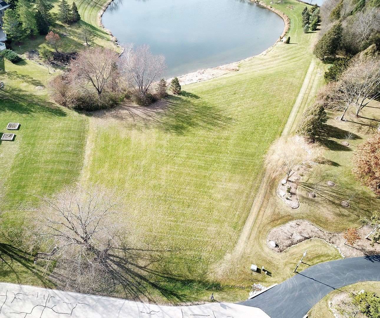 1.22 Acres of Residential Land for Sale in Inverness, Illinois