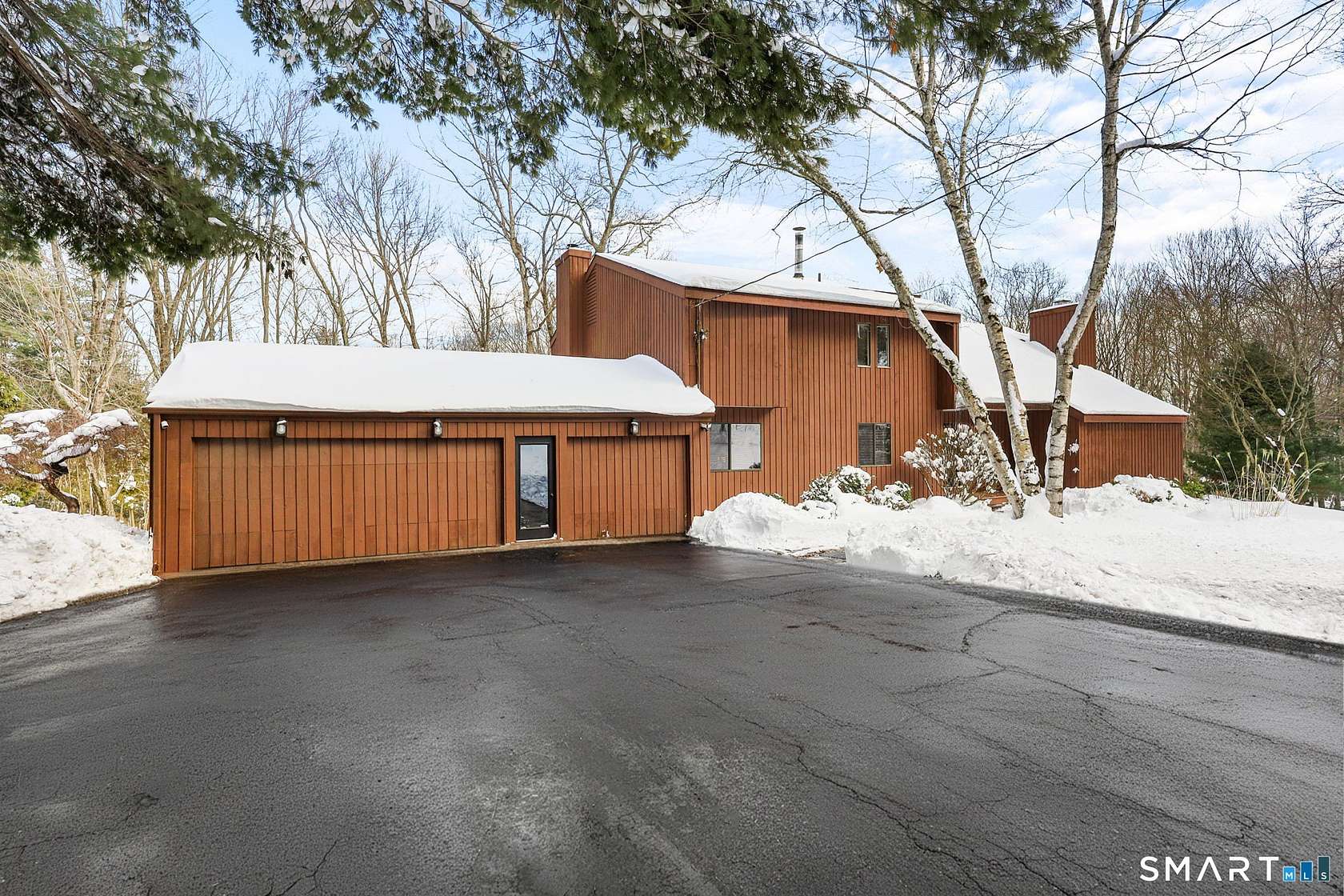 1.57 Acres of Land with Home for Sale in Woodbridge, Connecticut