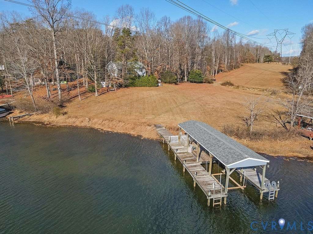 1.58 Acres of Land with Home for Sale in Mineral, Virginia