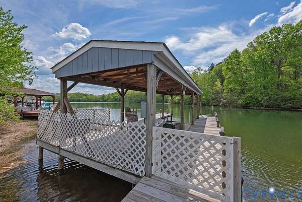 1.58 Acres of Land with Home for Sale in Mineral, Virginia