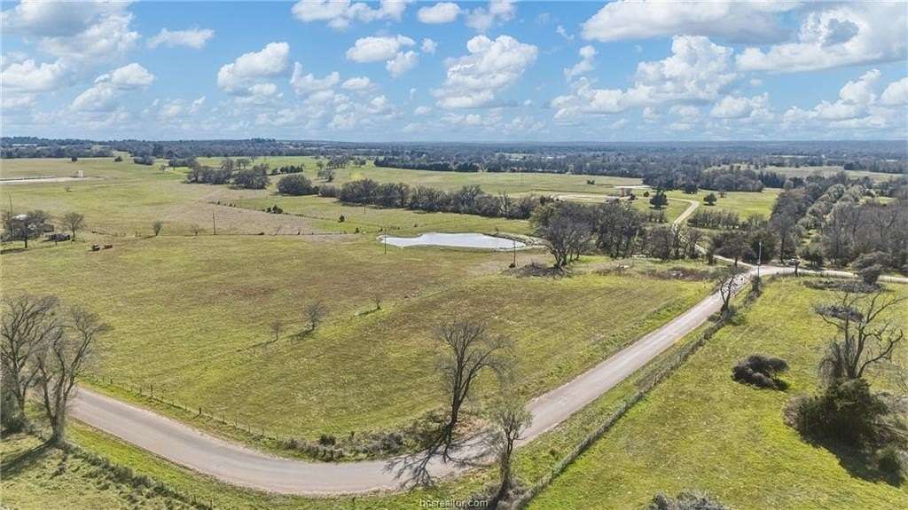 3.44 Acres of Residential Land for Sale in Franklin, Texas