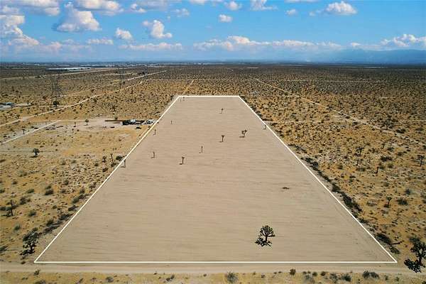 10 Acres of Land for Sale in Adelanto, California