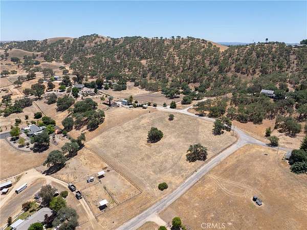 2 Acres of Residential Land for Sale in Paso Robles, California