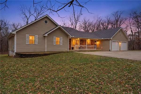 4 Acres of Land with Home for Sale in Kearney, Missouri