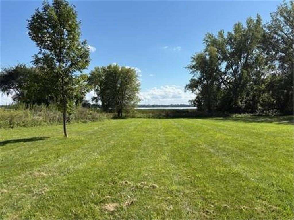 1 Acre of Residential Land for Sale in Starbuck, Minnesota