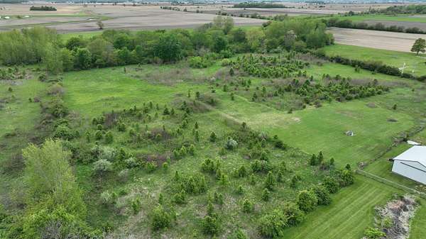 8.68 Acres of Land for Sale in Bloomingburg, Ohio