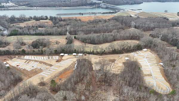 16.5 Acres of Improved Land for Sale in Decatur, Tennessee