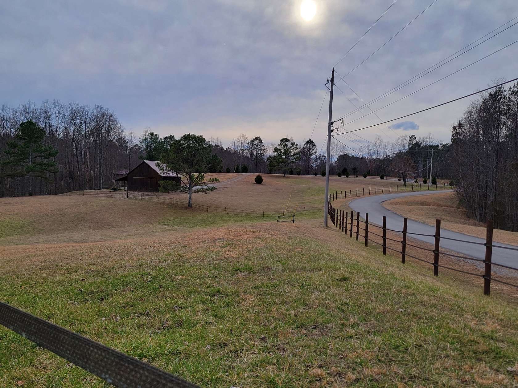 13 Acres of Land with Home for Sale in South Pittsburg, Tennessee