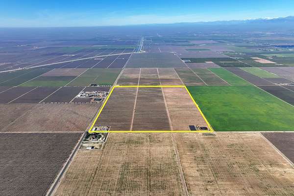 119 Acres of Land for Sale in Terra Bella, California