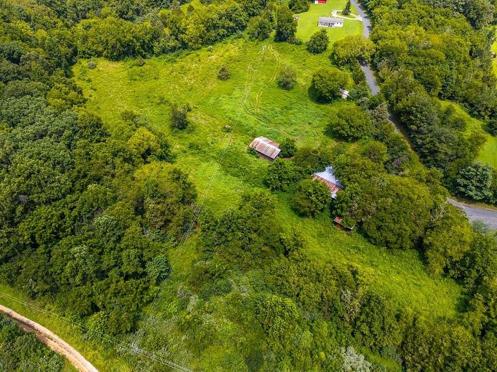 12.2 Acres of Land for Sale in Appomattox, Virginia