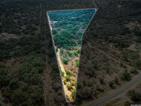 20.7 Acres of Recreational & Residential Land for Sale in Beeville, Texas