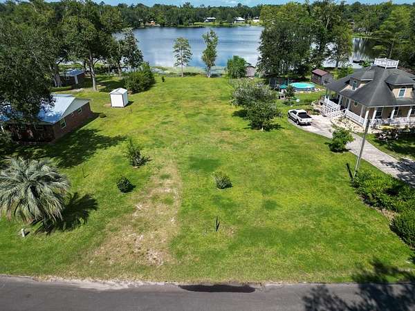 0.5 Acres of Land for Sale in Wewahitchka, Florida